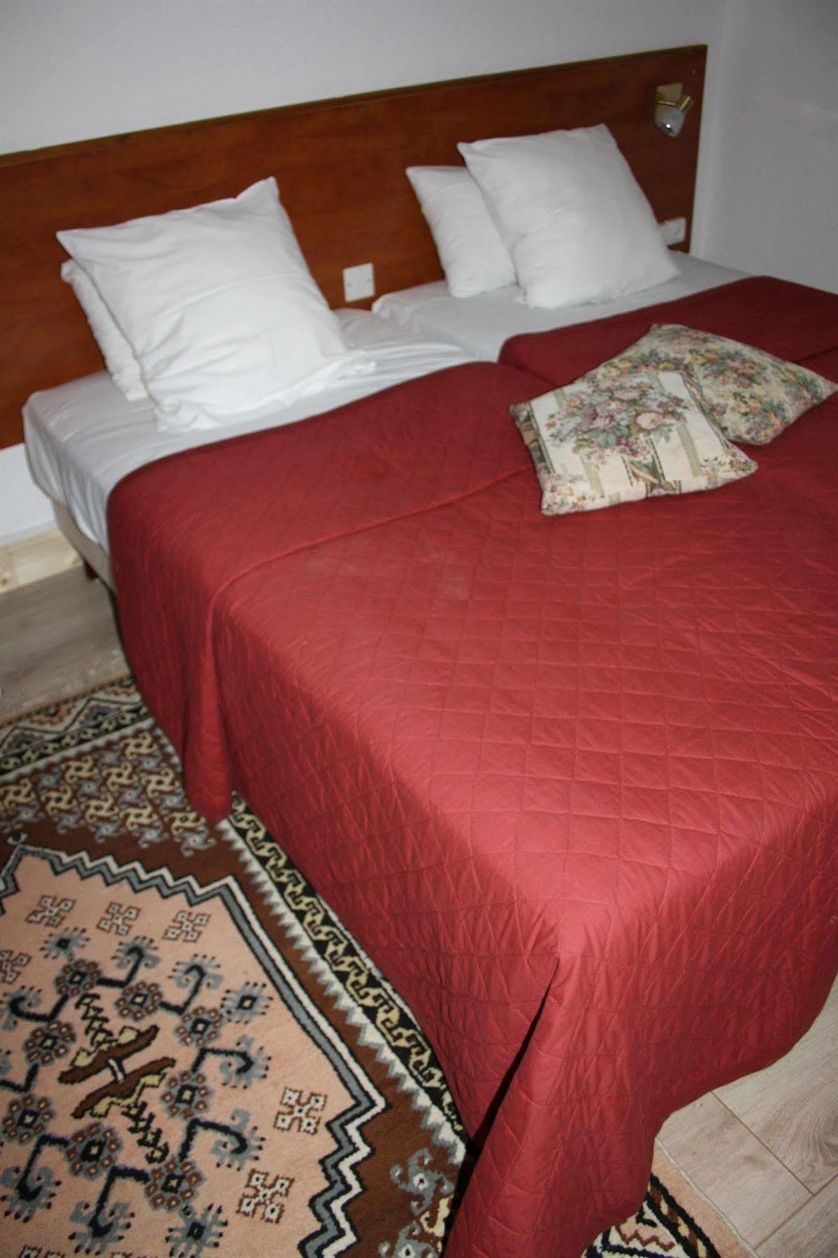 فندق Le Relais Des Templiers بوجُنسي المظهر الخارجي الصورة